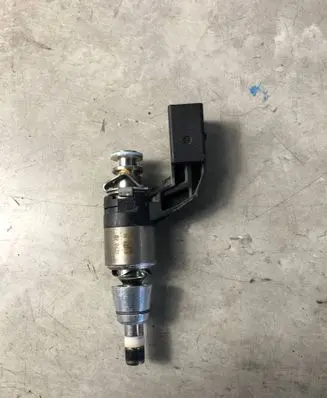 Fuel injector