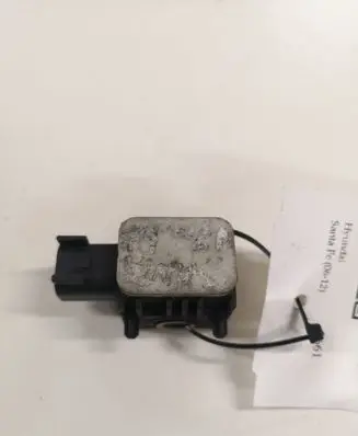 Hyundai Santa Fe Airbag deployment crash/impact sensor 959302B000 SA320070000