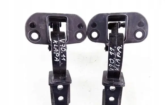 Volvo V70 Tailgate/trunk/boot hinge