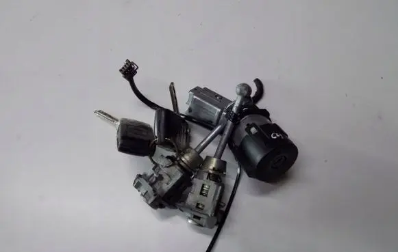 Citroen C4 Grand Picasso Ignition lock 8943oijrdlmkf324