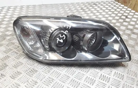Chevrolet Captiva Headlight/headlamp 00015548