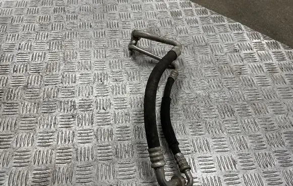 Opel Insignia A Air conditioning (A/C) pipe/hose 13220107