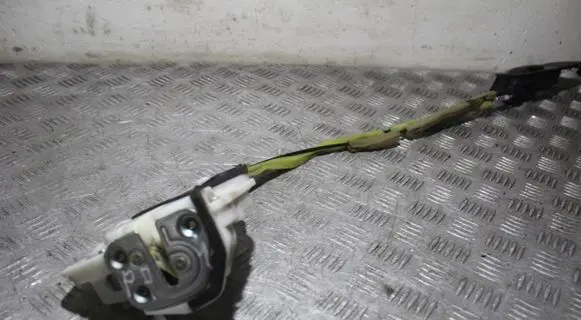 Mazda 3 II Front door lock 0L06C0338