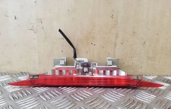 Mazda 6 Third/center stoplight 28661974