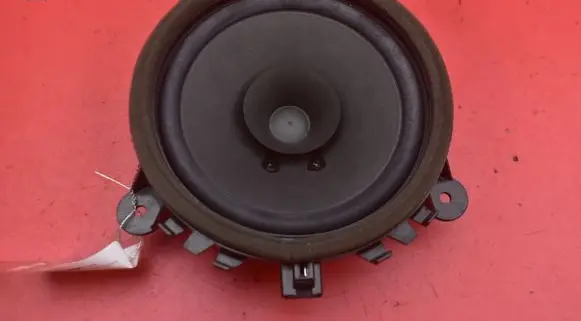 Volvo XC60 Subwoofer speaker 50657444
