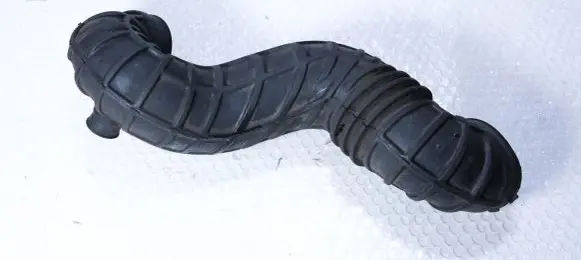 Audi A6 S6 C4 4A Air intake hose/pipe 4A0145747A