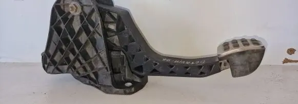 Clutch pedal