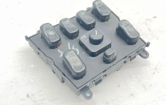 Mercedes-Benz ML W163 Electric window control switch A1638206610