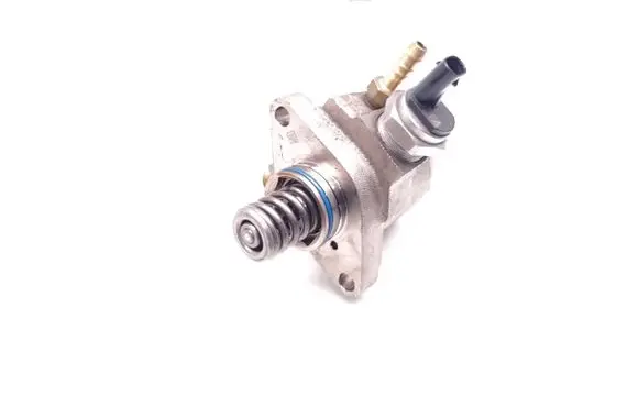 Skoda Fabia Mk3 (NJ) Fuel injection high pressure pump 04E127026BH