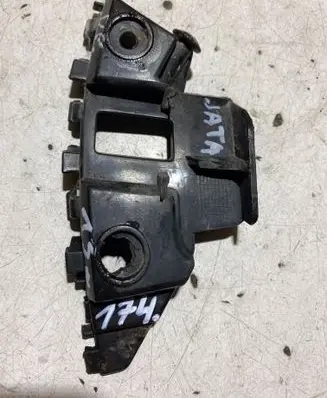 Volkswagen Jetta VI Front bumper mounting bracket 5C6807184