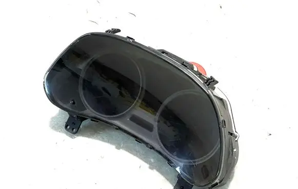 Speedometer (instrument cluster)