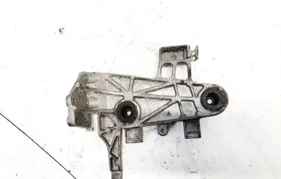 Mercedes-Benz E W212 Engine mounting bracket a6510902241