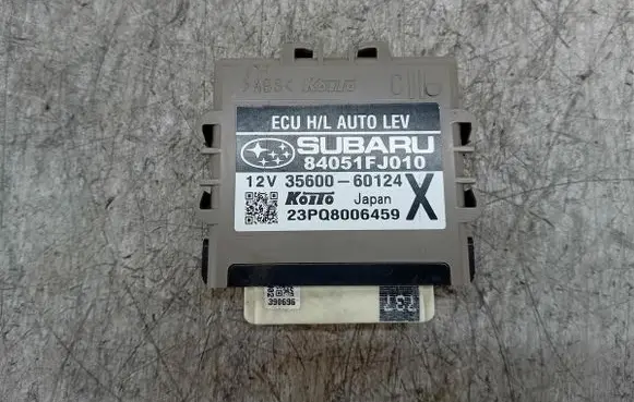 Subaru XV I Xenon control unit/module 84051FJ010