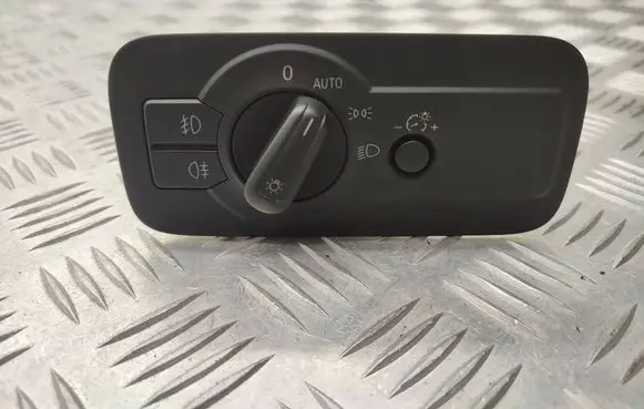 Volkswagen Touareg II Light switch 7P6941431
