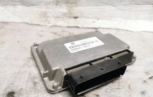 Volkswagen Touareg I Gearbox control unit/module 0AD927755L 5WP22070 H16S0076