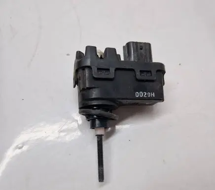 Mazda CX-5 Headlight level adjustment motor DD29H