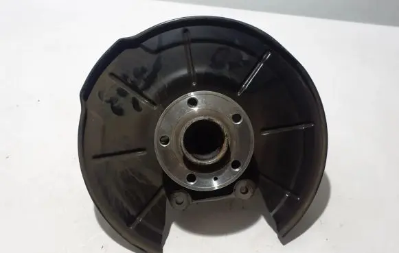 Volvo C40 Rear wheel hub 32246338