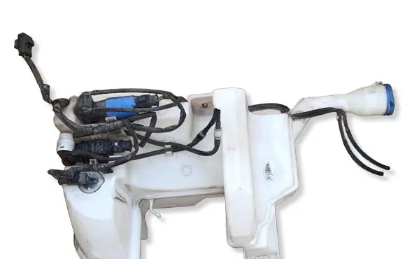 Citroen C5 Windshield washer fluid reservoir/tank 9683488180 9682140880 9643447980