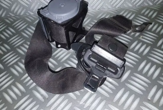 BMW X3 F25 Front seatbelt 7258432