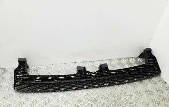 Volkswagen PASSAT B7 Front bumper mounting bracket 3AA807571