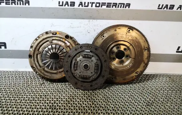 Seat Ibiza IV (6J,6P) Clutch set kit 030105271D 121878003596