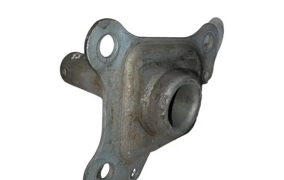 Audi A3 S3 8L Front bumper mounting bracket 8L0807133A