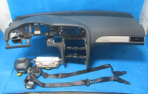 Audi A6 S6 C6 4F Dashboard