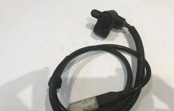 Ford Mondeo MK II ABS brake wheel speed sensor