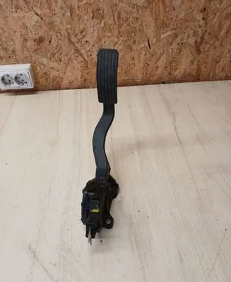 Peugeot 308 Accelerator throttle pedal 9681530380 6PV00908301