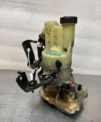 Renault Master III Power steering pump 491103543R