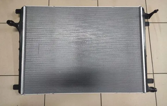 Mercedes-Benz C W206 Coolant radiator A0995009900