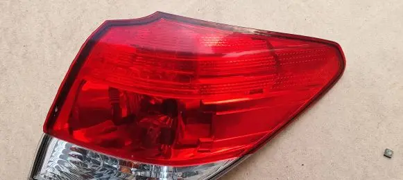 Subaru Legacy Rear/tail lights 22020067