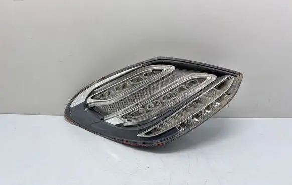 Mercedes-Benz C W205 Rear/tail lights A2059060357