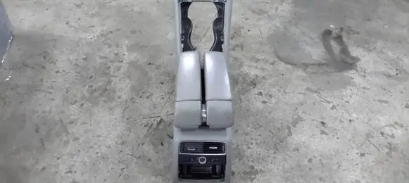 Audi A8 S8 D3 4E Center console 4E0857039D