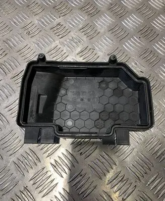Mercedes-Benz C W205 Fuse box cover A2055402428