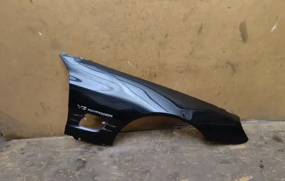 Mercedes-Benz SL AMG R230 Fender
