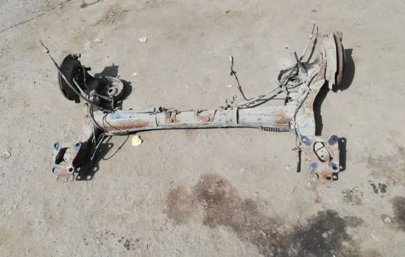 Citroen C4 I Picasso Rear axle beam with reductor 