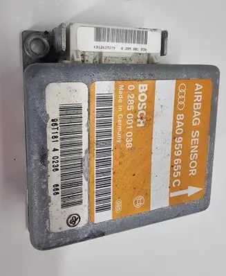Audi A4 S4 B5 8D Airbag control unit/module 8A0959655C 0285001038 96T18140236