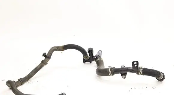 Engine coolant pipe/hose