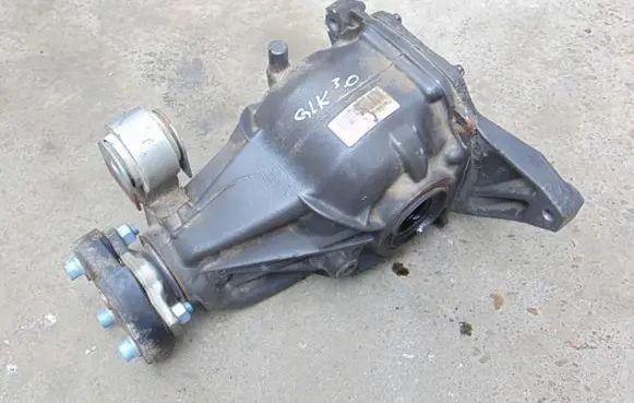Mercedes-Benz GLK (X204) Rear differential