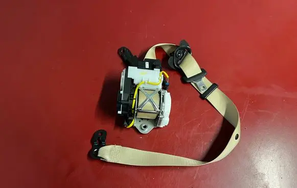 BMW X3 G01 Front seatbelt 7469960 S2746996008