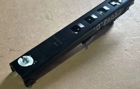Peugeot 5008 II Seat belt adjustment rail 34002070B 78349