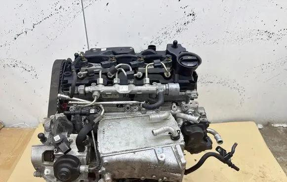 Audi Q2 - Engine DFG 04L103292J 04L103373E