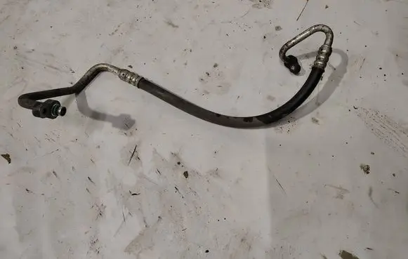 Hyundai ix35 Air conditioning (A/C) pipe/hose 