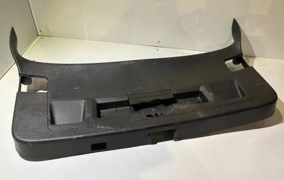 Volkswagen PASSAT B6 Tailgate trim 3C9867605H