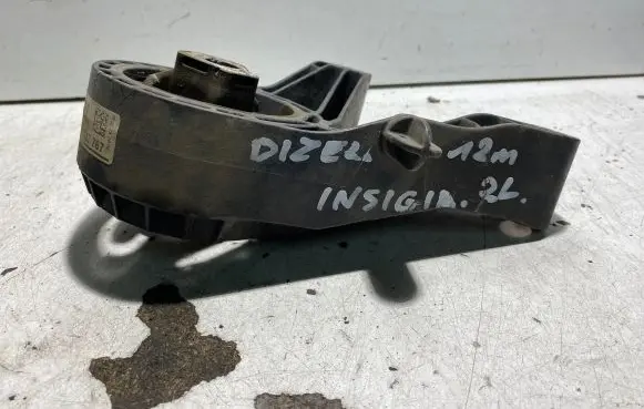 Opel Insignia A Engine mount bracket 13227767