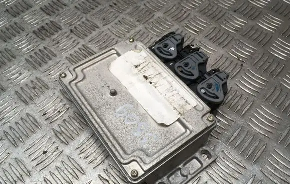 Citroen C4 I Engine control unit/module 16631054 9653979480 16735054