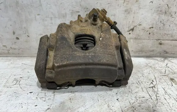 Peugeot 508 Front brake caliper