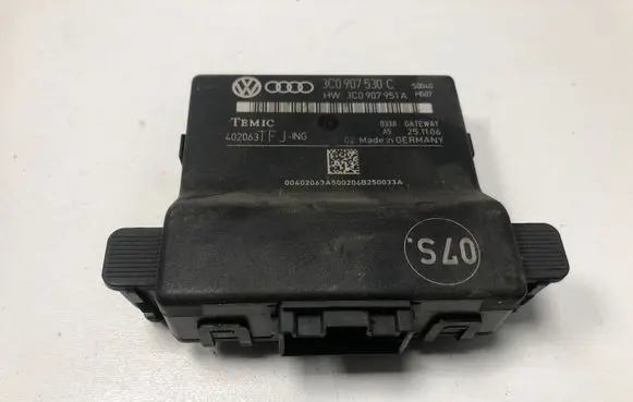 Volkswagen PASSAT B6 Other control units/modules 3C0907530C