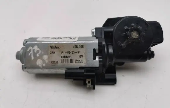 Mercedes-Benz CLS C218 X218 Seat adjustment motor P1073590803